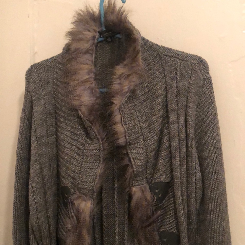 Beautiful heather Grey sweater